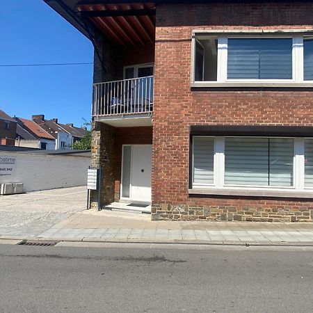1-D011 Superbe Appartement Spacieux Tres Calme Charleroi Exterior foto